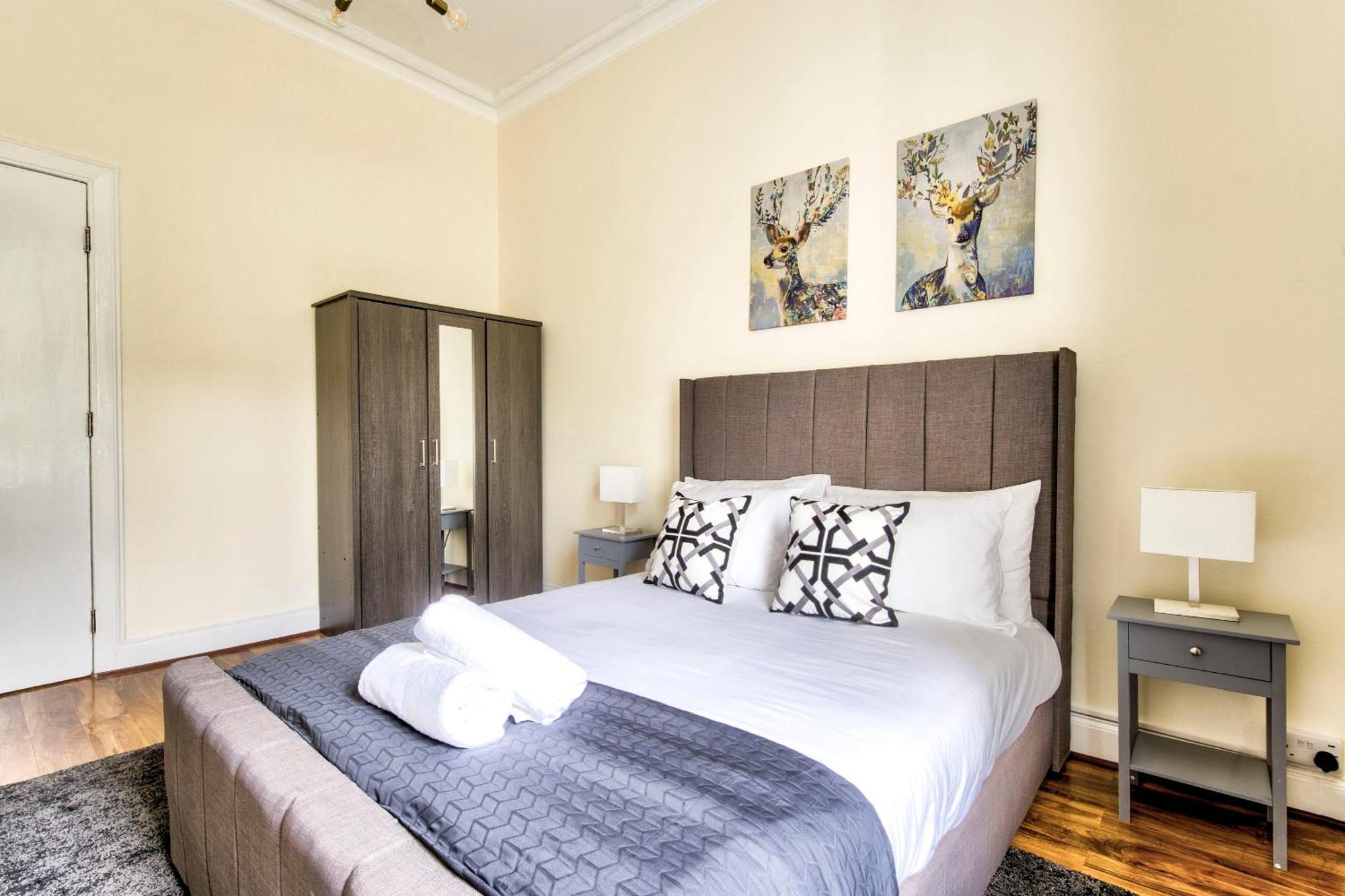 Stunning 5 Bedroom Apt, Close To City Centre, Sec, Hydro And Motorway Glasgow Ngoại thất bức ảnh