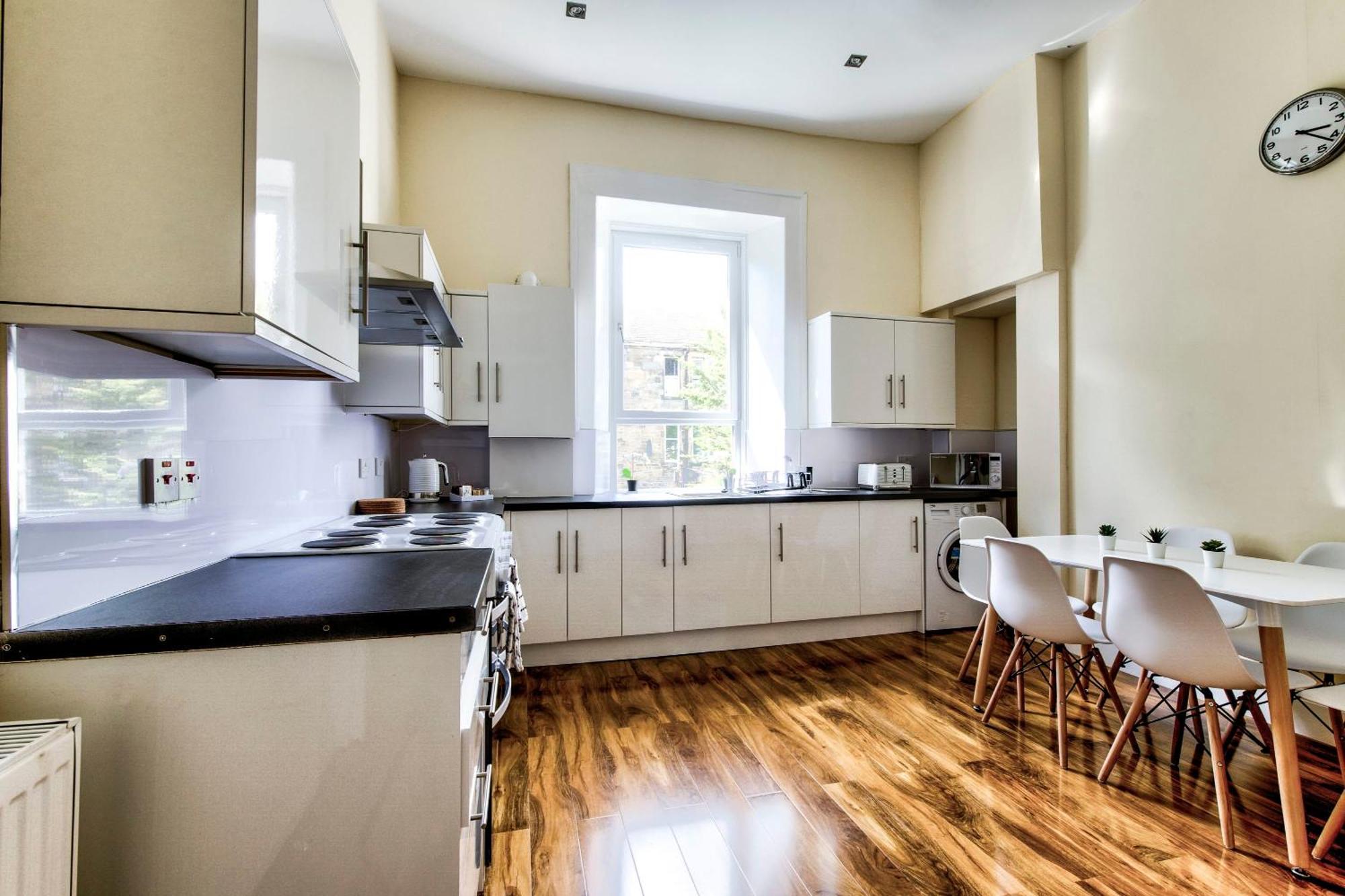 Stunning 5 Bedroom Apt, Close To City Centre, Sec, Hydro And Motorway Glasgow Ngoại thất bức ảnh