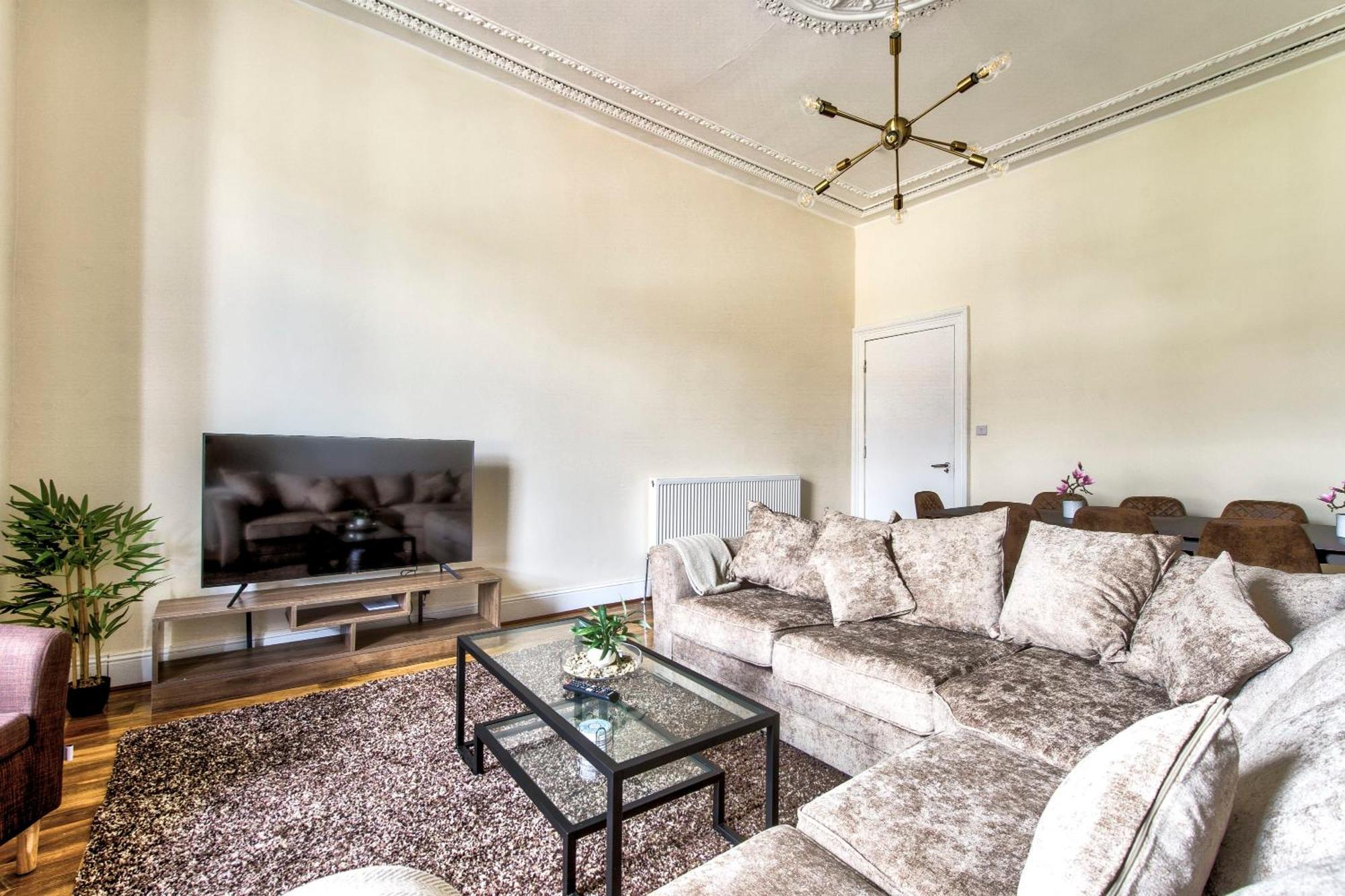 Stunning 5 Bedroom Apt, Close To City Centre, Sec, Hydro And Motorway Glasgow Ngoại thất bức ảnh